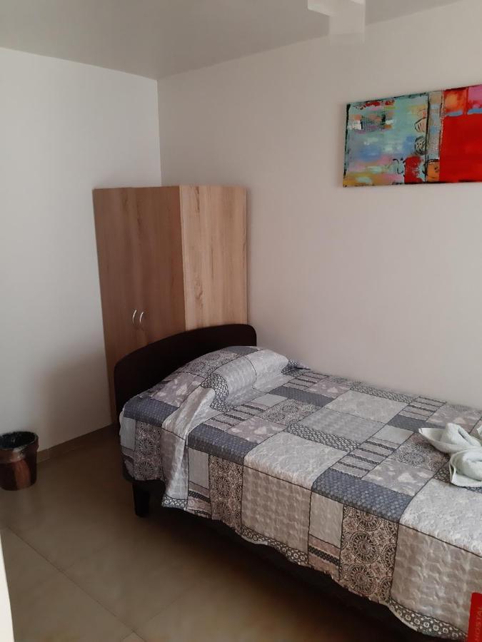 Hostal D' Silvia Аріка Екстер'єр фото